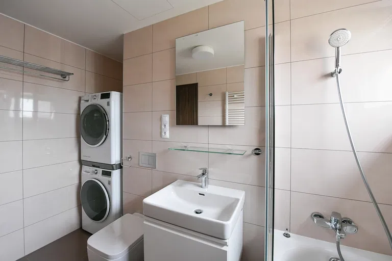 Lehovecká, Hloubětín - Praha 9 | Pronájem, Byt, 3+kk, 91 m²