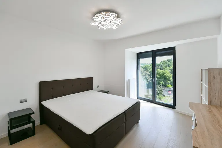 Menclova, Libeň - Prague 8 | Rent, Apartment, Two-bedroom (3+kk), 93 m²