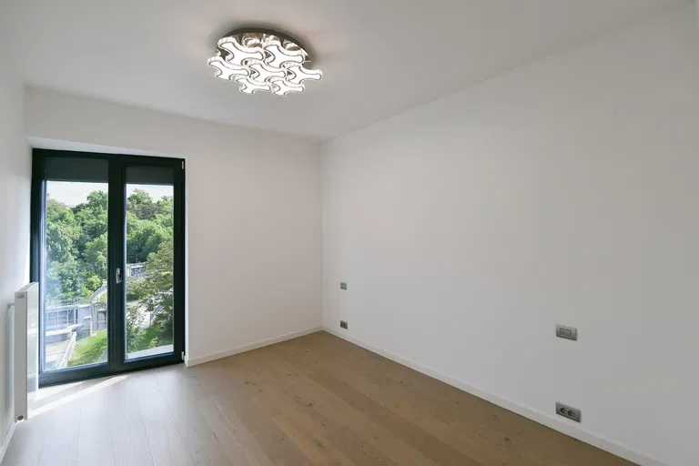 Menclova, Libeň - Prague 8 | Rent, Apartment, Two-bedroom (3+kk), 93 m²