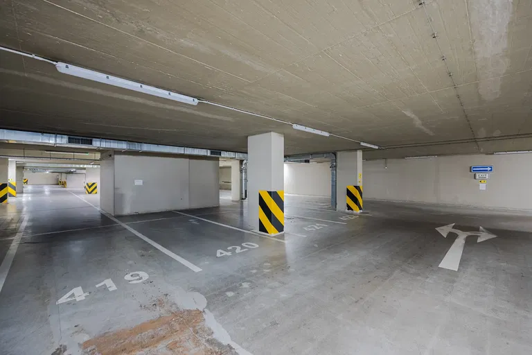 Korunní, Vinohrady - Prague 10 | Rent, Apartment, One-bedroom (2+kk), 93 m²
