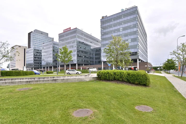 Holandská, Brno - jih - Brno-město | Pronájem, Kancelářské prostory, 1284 m²