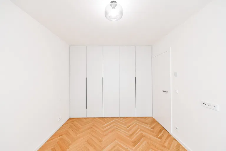 Varšavská, Vinohrady - Praha 2 | Pronájem, Byt, 2+kk, 52 m²