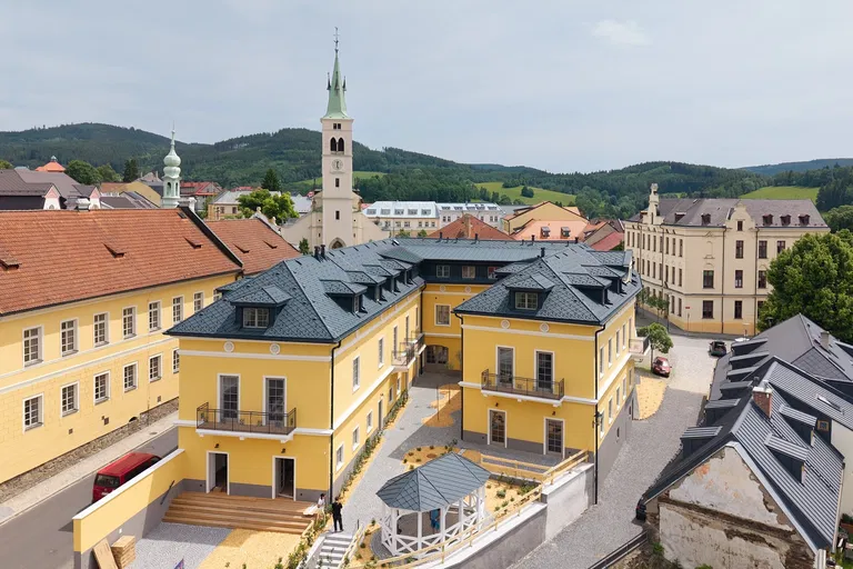 Náměstí, Kašperské Hory - Klatovy | Sale, Apartment, One-bedroom (2+kk), 78 m²