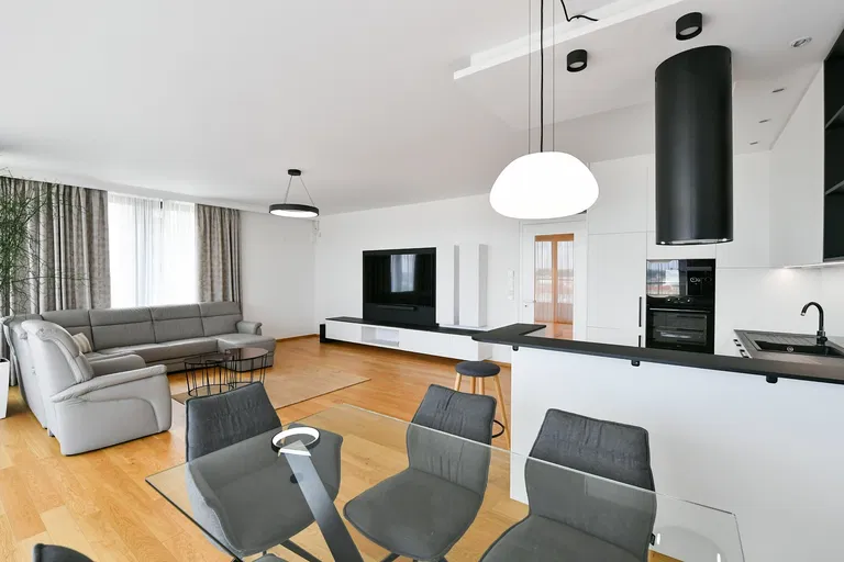 Dudova, Vinohrady - Prague 2 | Rent, Apartment, Two-bedroom (3+kk), 112 m²