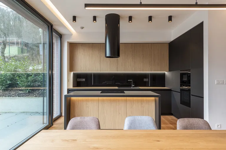 Sliačska, Nové Mesto - Bratislava III | Pronájem, Rodinný dům, 4+1, 236 m²
