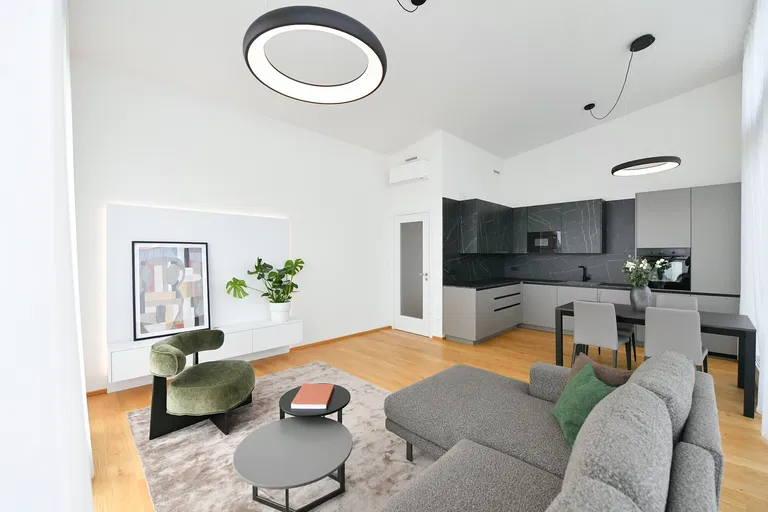 Šiklové, Smíchov - Prague 5 | Rent, Apartment, Two-bedroom (3+kk), 147 m²