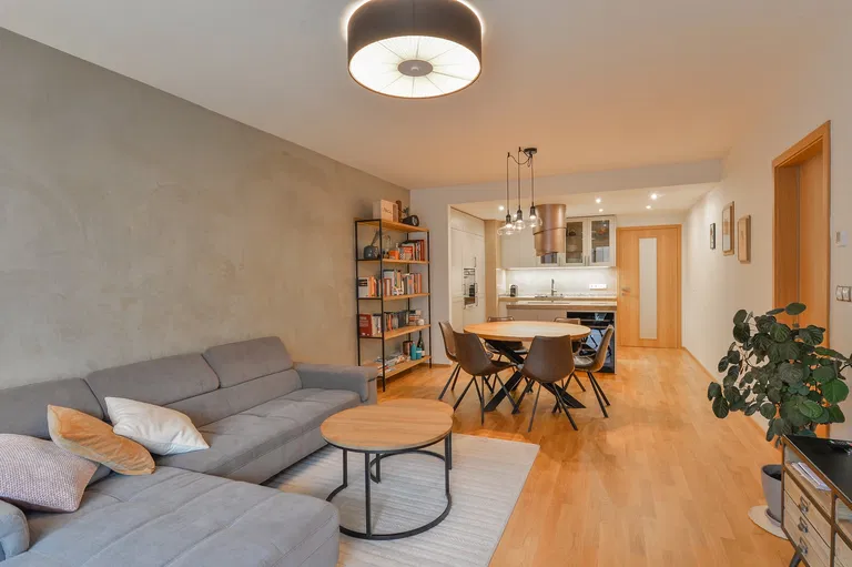 U Nikolajky, Smíchov - Praha 5 | Pronájem, Byt, 4+kk, 122 m²