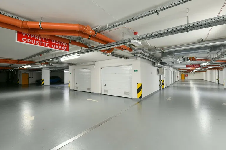 U Nikolajky, Smíchov - Praha 5 | Pronájem, Byt, 4+kk, 122 m²