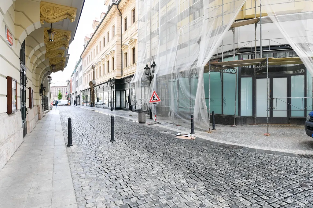 Ovocný trh, Staré Město - Praha 1 | Pronájem, Administrativní budova, 1 146 m²
