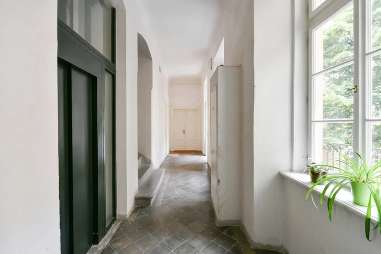 Ostrovní, Nové Město - Prague 1 | Rent, Apartment, One-bedroom (2+kk), 53 m²
