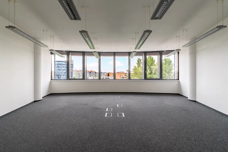 Röntgenova, Petržalka - Bratislava V | Prenájom, Kancelárie, 178 m²