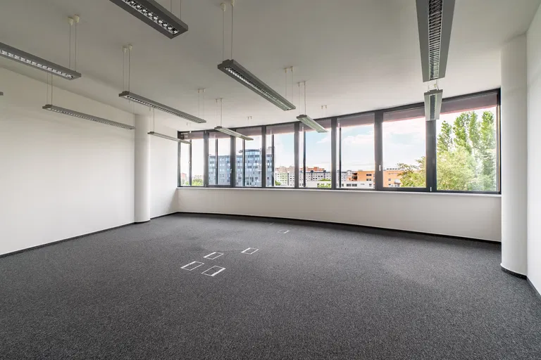 Röntgenova, Petržalka - Bratislava V | Prenájom, Kancelárie, 178 m²
