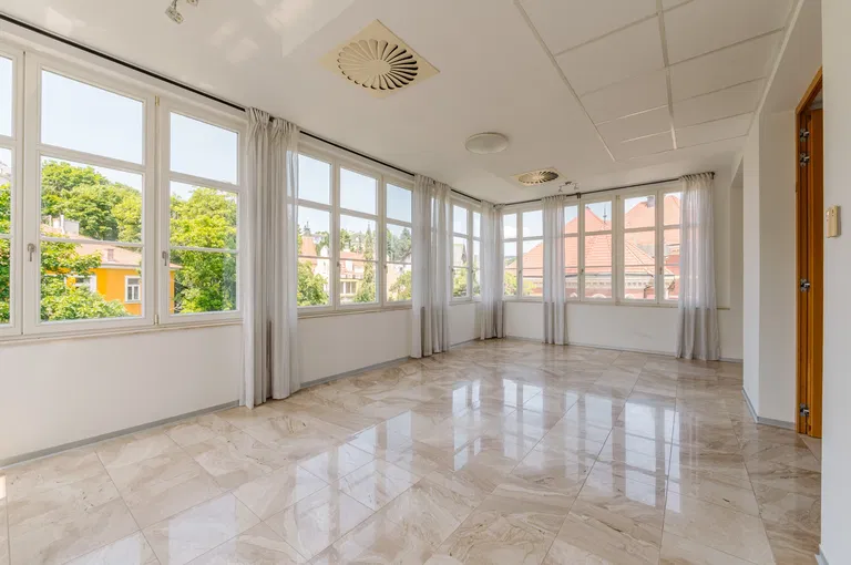 Hlboká cesta, Staré Mesto - Bratislava I | Rent, Apartment, Two-bedroom (3+1), 137 m²