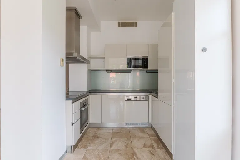 Hlboká cesta, Staré Mesto - Bratislava I | Prenájom, Byt, 3-izbový, 137 m²