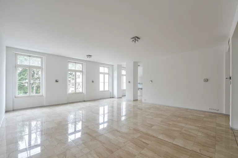 Hlboká cesta, Staré Mesto - Bratislava I | Prenájom, Byt, 3-izbový, 147 m²
