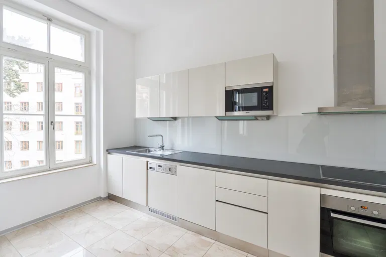 Hlboká cesta, Staré Mesto - Bratislava I | Rent, Apartment, Two-bedroom (3+1), 147 m²