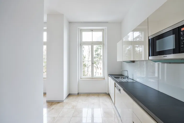 Hlboká cesta, Staré Mesto - Bratislava I | Rent, Apartment, Two-bedroom (3+1), 147 m²