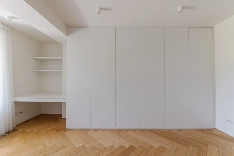Broskyňová, Staré Mesto - Bratislava I | Prenájom, Byt, 2-izbový, 90 m²