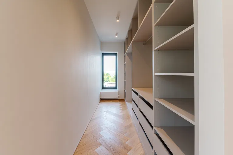Broskyňová, Staré Mesto - Bratislava I | Prenájom, Byt, 4-izbový, 224 m²
