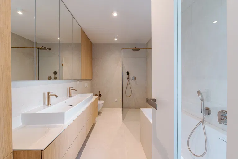 Broskyňová, Staré Mesto - Bratislava I | Prenájom, Byt, 4-izbový, 224 m²