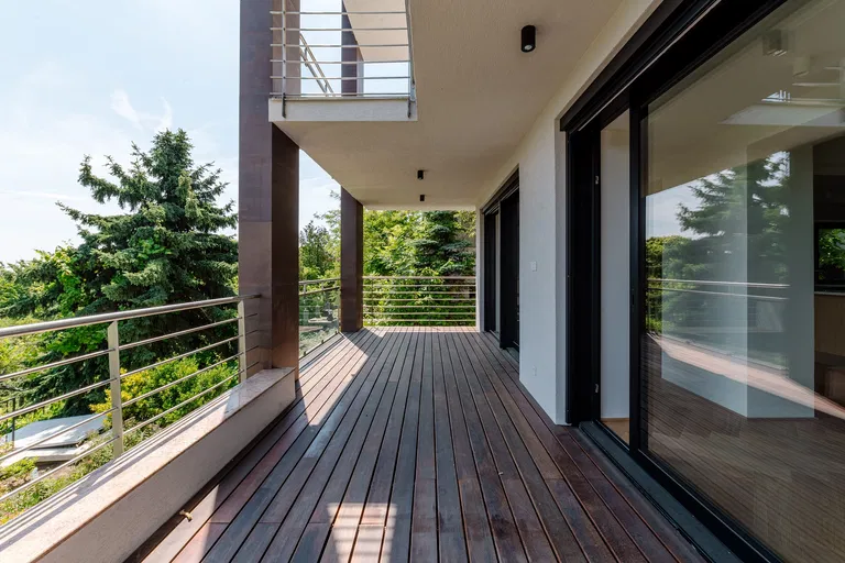 Broskyňová, Staré Mesto - Bratislava I | Prenájom, Byt, 4-izbový, 224 m²