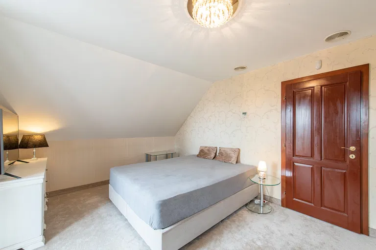 Lipová, Ivanka pri Dunaji - Senec | Rent, House, Four-bedroom (5+kk), 208 m²