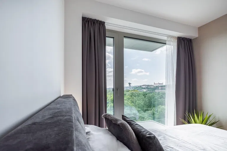 Krasovského, Petržalka - Bratislava V | Prenájom, Byt, 3-izbový, 107 m²
