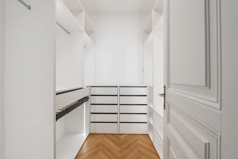 Fraňa Kráľa, Staré Mesto - Bratislava I | Prenájom, Byt, 5-izbový, 273 m²