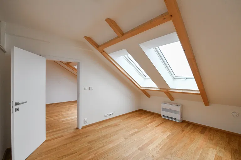 Jirsíkova, Karlín - Praha 8 | Predaj, Byt, 3-izbový, 82 m²
