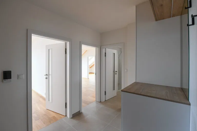 Jirsíkova, Karlín - Praha 8 | Predaj, Byt, 3-izbový, 82 m²