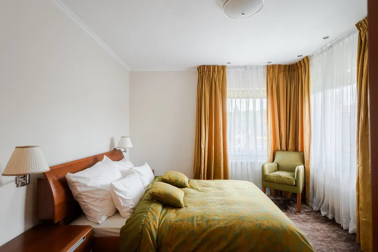 U Komárova, Průhonice - Praha-západ | Predaj, Rodinný dom, 7-izbový, 645 m²