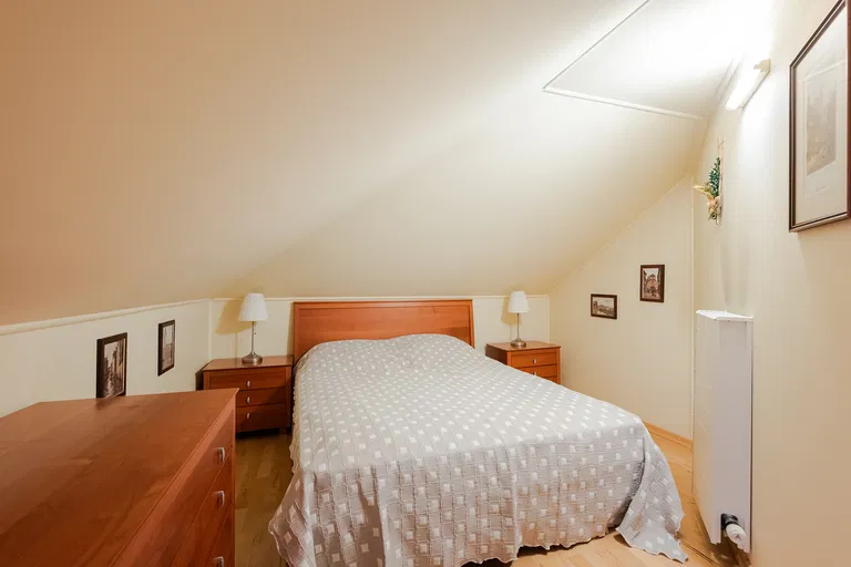 U Komárova, Průhonice - Praha-západ | Predaj, Rodinný dom, 7-izbový, 645 m²
