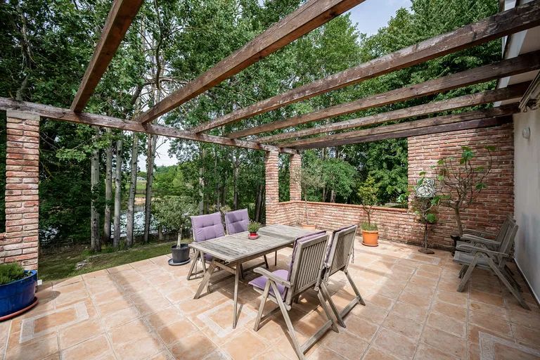 Zaječice, Pyšely - Benešov | Predaj, Rodinný dom, 6-izbový, 638 m²