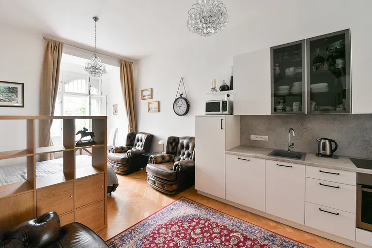 Korunovační, Bubeneč - Praha 7 | Predaj, Byt, 1-izbový, 35 m²