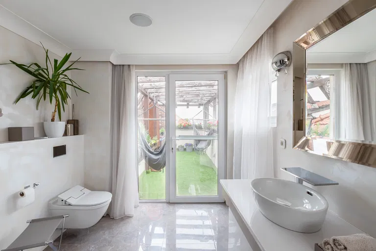 Niťová, Ružinov - Bratislava II | Predaj, Byt, 4-izbový, 319 m²
