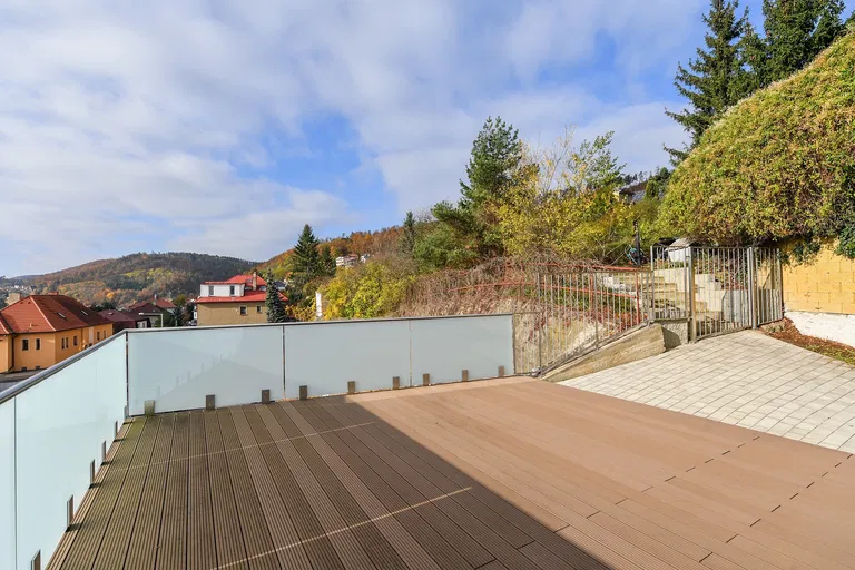 Ametystová, Radotín - Prague 5 | Sale, Apartment building, Nine-bedroom (10+1), 348 m²