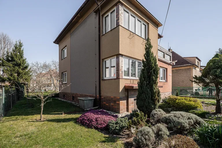 Korandova, Braník - Praha 4 | Predaj, Rodinný dom, 6-izbový, 289 m²