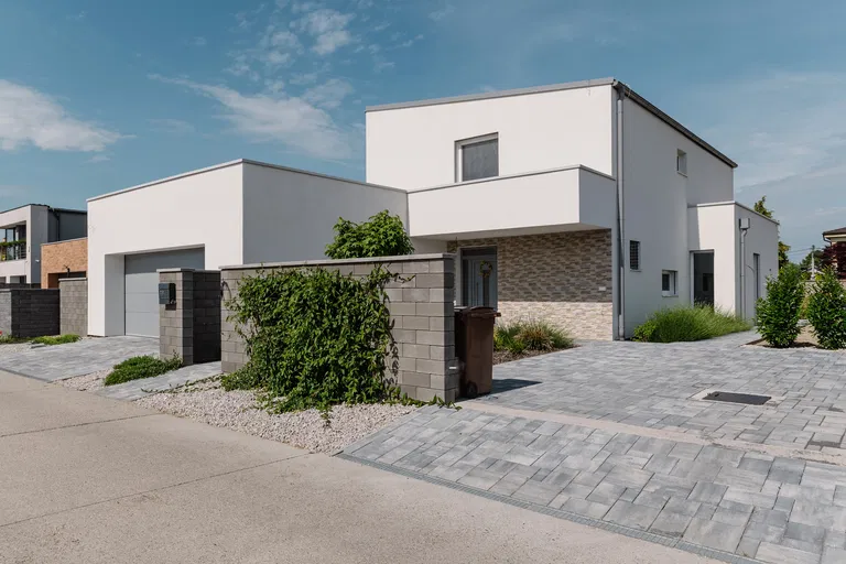 Krížna, Zálesie - Senec | Predaj, Rodinný dom, 5-izbový, 246 m²