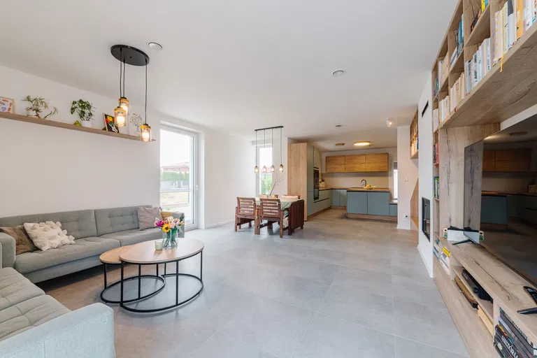 Krížna, Zálesie - Senec | Predaj, Rodinný dom, 5-izbový, 246 m²