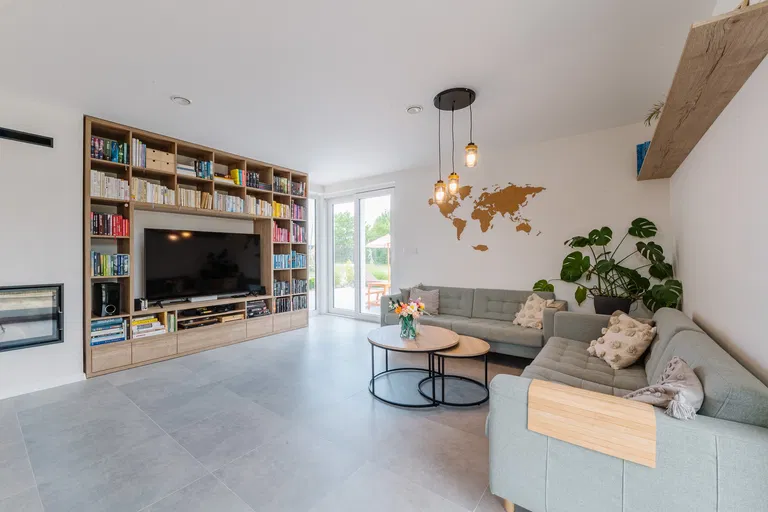 Krížna, Zálesie - Senec | Predaj, Rodinný dom, 5-izbový, 246 m²