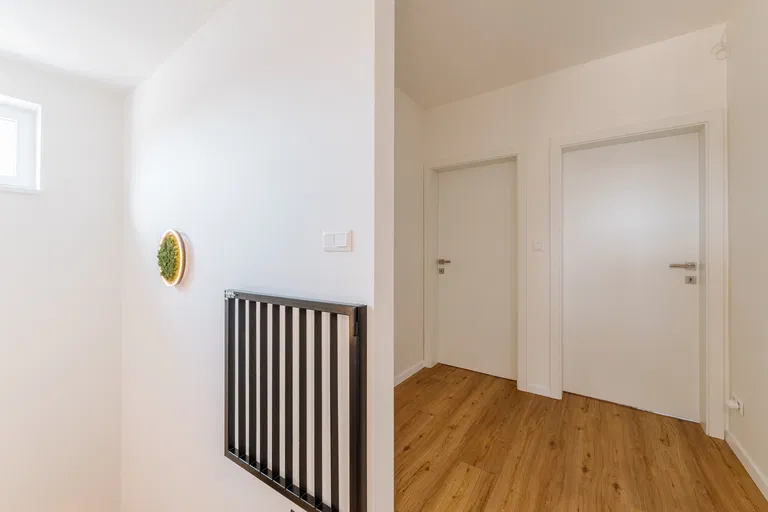 Krížna, Zálesie - Senec | Predaj, Rodinný dom, 5-izbový, 246 m²