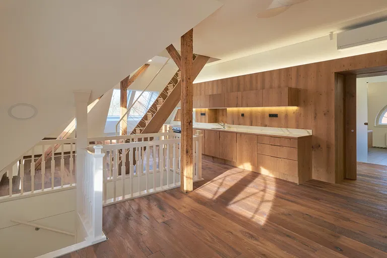 Bubenečská, Bubeneč - Praha 6 | Predaj, Rodinný dom, 12-izbový, 781 m²