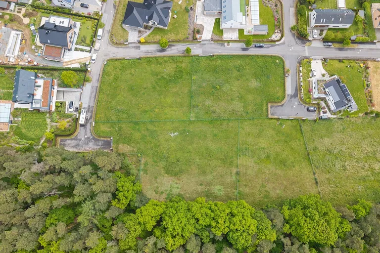 Šeříková, Letkov - Plzeň-město | Predaj, Pozemok, 2 465 m²