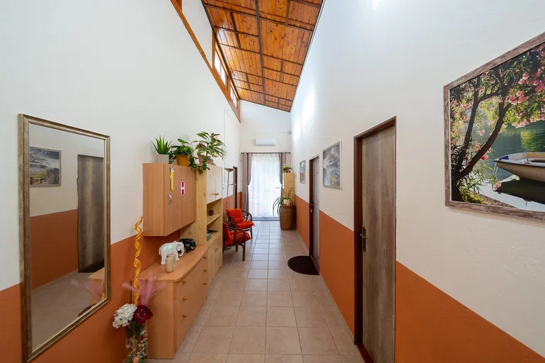 Chľaba - Nové Zámky | Predaj, Hotel, 563 m²