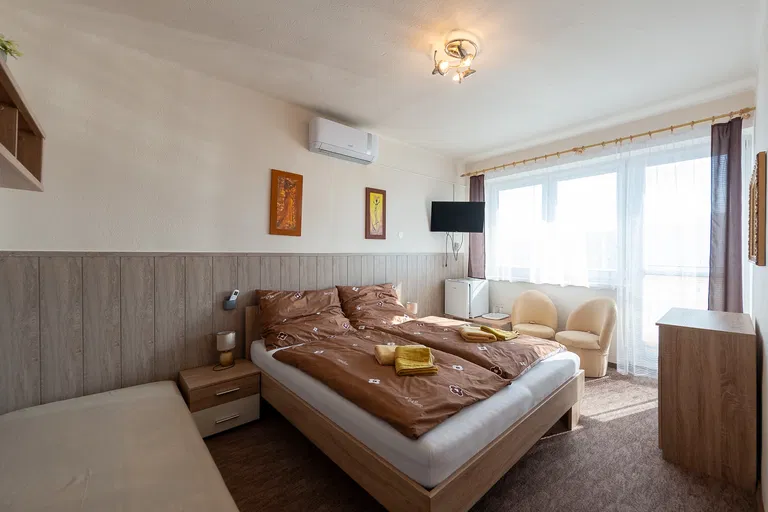 Chľaba - Nové Zámky | Predaj, Hotel, 563 m²