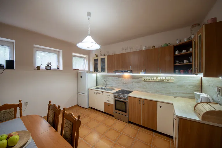 Chľaba - Nové Zámky | Predaj, Hotel, 563 m²