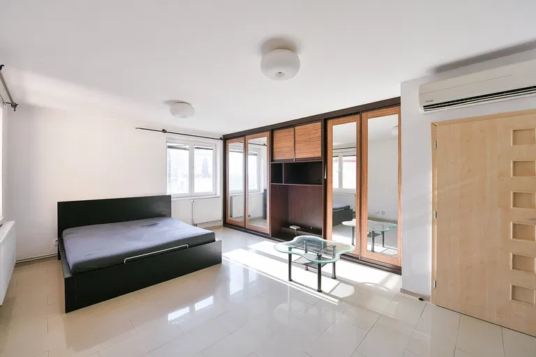 Na Stráži, Libeň - Praha 8 | Predaj, Byt, 1-izbový, 39 m²