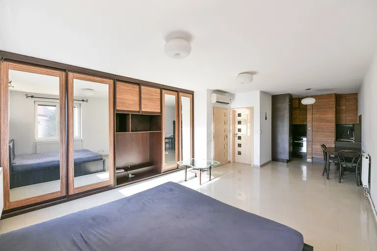Na Stráži, Libeň - Praha 8 | Predaj, Byt, 1-izbový, 39 m²