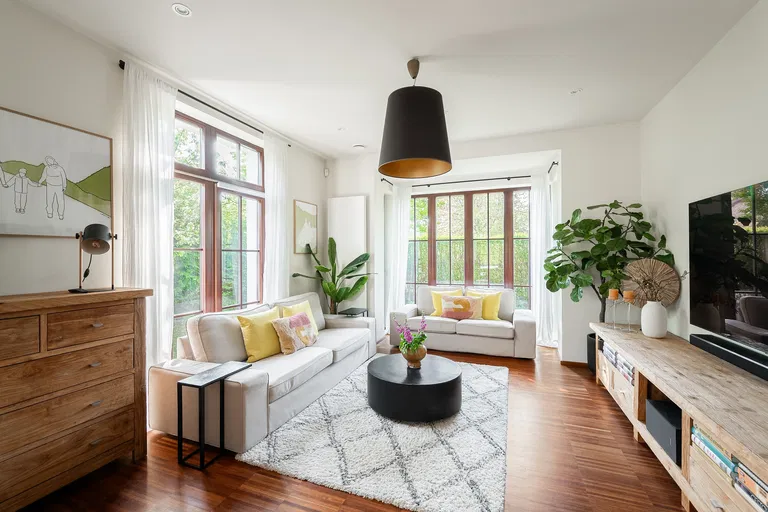 Chotěbuzská, Benice - Praha 10 | Predaj, Rodinný dom, 6-izbový, 338 m²