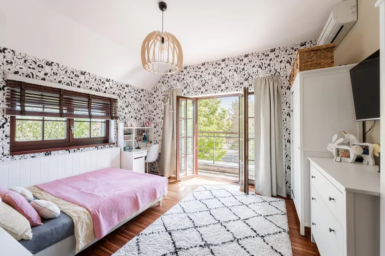 Chotěbuzská, Benice - Praha 10 | Predaj, Rodinný dom, 6-izbový, 338 m²